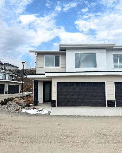 121-2045 Stagecoach Drive, Kamloops, BC - Outdoor