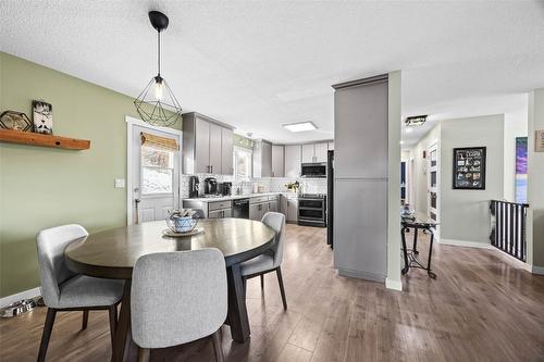 1289 Foxwood Lane, Kamloops, BC - Indoor Photo Showing Dining Room