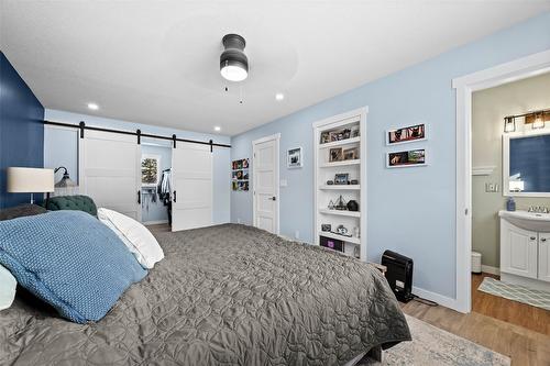 1289 Foxwood Lane, Kamloops, BC - Indoor Photo Showing Bedroom