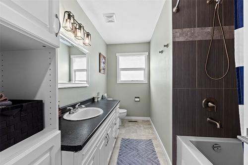 1289 Foxwood Lane, Kamloops, BC - Indoor Photo Showing Bathroom