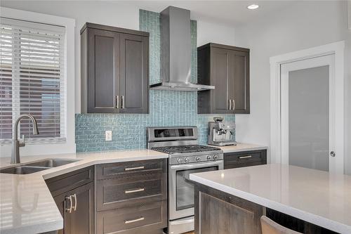 121 Upper Canyon Drive, Kelowna, BC - Indoor Photo Showing Kitchen With Double Sink With Upgraded Kitchen