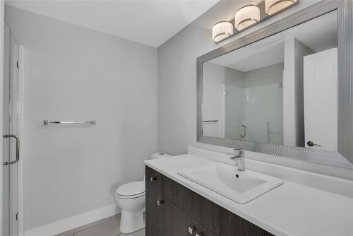 121 Upper Canyon Drive, Kelowna, BC - Indoor Photo Showing Bathroom