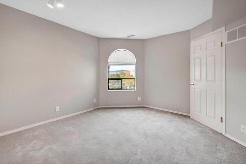 310-338 Nicola Street, Kamloops, BC - Indoor Photo Showing Other Room