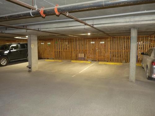 310-338 Nicola Street, Kamloops, BC - Indoor Photo Showing Garage