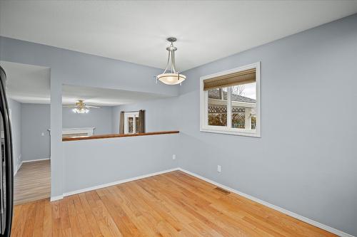 908 Vickers Court, Kelowna, BC - Indoor Photo Showing Other Room