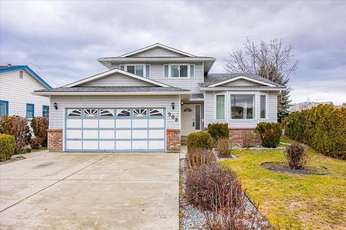 908 Vickers Court, Kelowna, BC - Outdoor With Facade