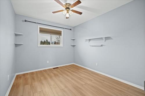 908 Vickers Court, Kelowna, BC - Indoor Photo Showing Other Room