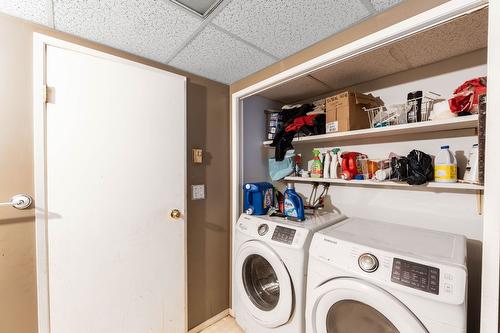 546 Mcwilliams Road, Kelowna, BC - Indoor Photo Showing Laundry Room