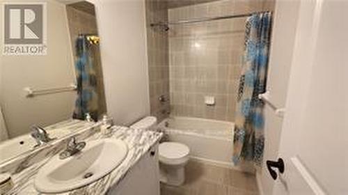 59 Gibson Avenue, Hamilton, ON - Indoor Photo Showing Bathroom