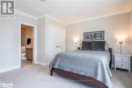 201 - 27 Beaver Street S, Blue Mountains (Thornbury), ON - Indoor Photo Showing Bedroom