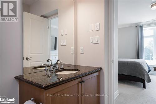 201 - 27 Beaver Street S, Blue Mountains (Thornbury), ON - Indoor Photo Showing Bathroom