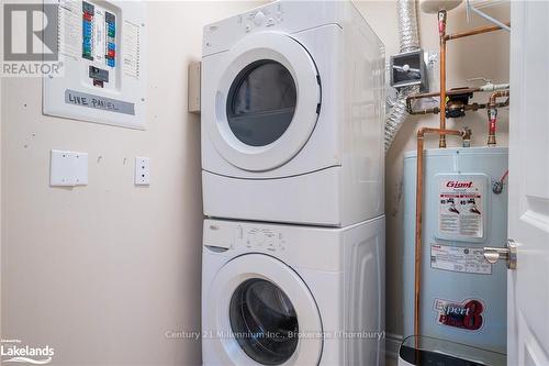 201 - 27 Beaver Street S, Blue Mountains (Thornbury), ON - Indoor Photo Showing Laundry Room