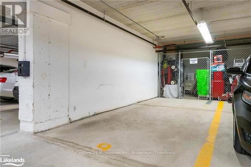 201 - 27 Beaver Street S, Blue Mountains (Thornbury), ON - Indoor Photo Showing Garage