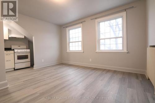 130 Sherman Avenue S, Hamilton, ON - Indoor