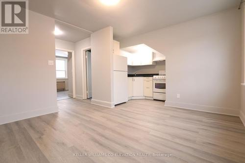 130 Sherman Avenue S, Hamilton, ON - Indoor