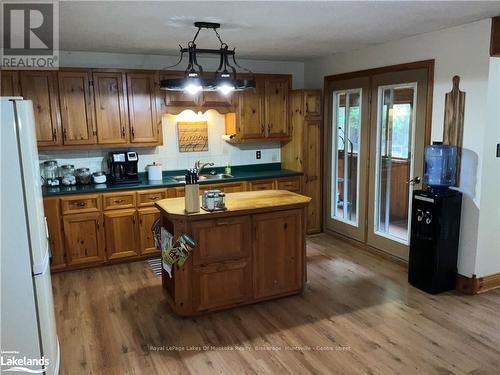 356 Chub Lake Road, Huntsville (Brunel), ON - Indoor Photo Showing Kitchen