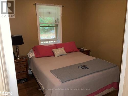 356 Chub Lake Road, Huntsville (Brunel), ON - Indoor Photo Showing Bedroom