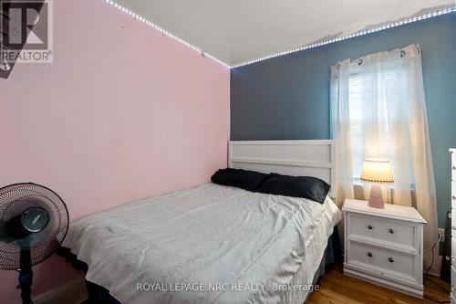 434 Scholfield Avenue N, Welland (773 - Lincoln/Crowland), ON - Indoor Photo Showing Bedroom