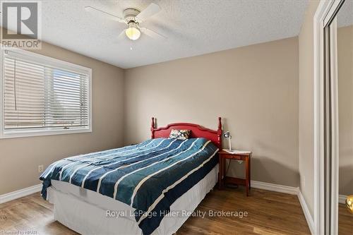 250 Stella Avenue, Southwest Middlesex (Glencoe), ON - Indoor Photo Showing Bedroom