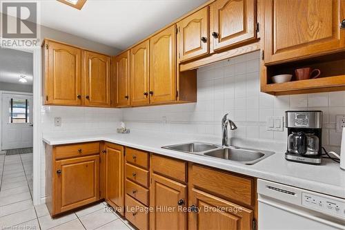 250 Stella Avenue, Southwest Middlesex (Glencoe), ON - Indoor Photo Showing Kitchen With Double Sink