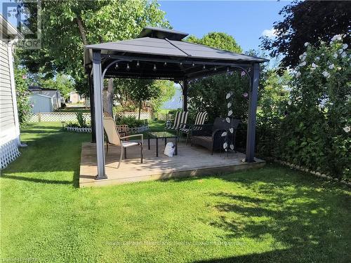 20 George Street, Strathroy-Caradoc (Se), ON - Outdoor With Backyard