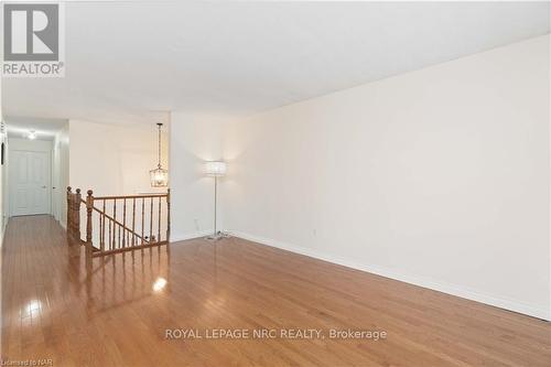 367 Brighton Avenue, Fort Erie (334 - Crescent Park), ON - Indoor Photo Showing Other Room