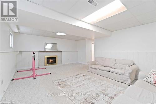 367 Brighton Avenue, Fort Erie (334 - Crescent Park), ON - Indoor With Fireplace