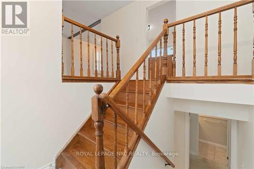 367 Brighton Avenue, Fort Erie (334 - Crescent Park), ON - Indoor Photo Showing Other Room