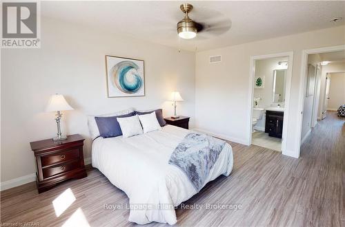 B - 135 Wimpole Street, West Perth (Mitchell), ON - Indoor Photo Showing Bedroom