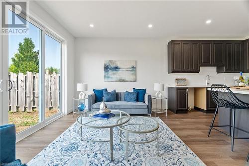 171 Elgin Avenue E, Goderich (Goderich Town), ON - Indoor Photo Showing Living Room