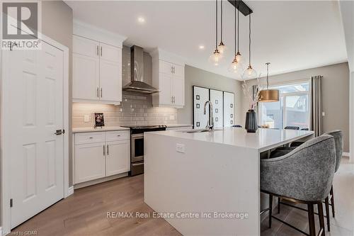 27 Spachman Street, Kitchener, ON - Indoor Photo Showing Kitchen With Upgraded Kitchen