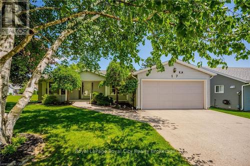 17 Sunshine Place, Wilmot, ON - Outdoor