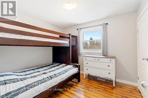 912 Mcdowell Road E, Norfolk (Green'S Corners), ON - Indoor Photo Showing Bedroom