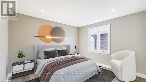 441 Coast Drive, Goderich (Goderich (Town)), ON - Indoor Photo Showing Bedroom