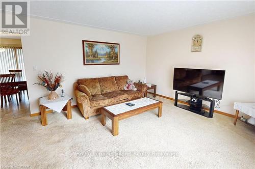 4 Segal Drive, Tillsonburg, ON - Indoor Photo Showing Living Room