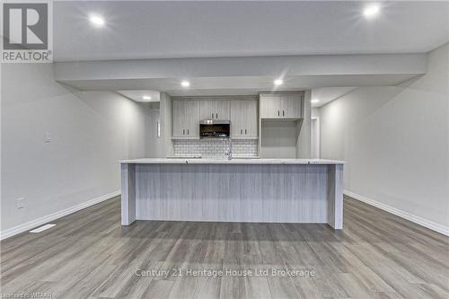 842 Water Street, Woodstock (Woodstock - South), ON - Indoor Photo Showing Kitchen