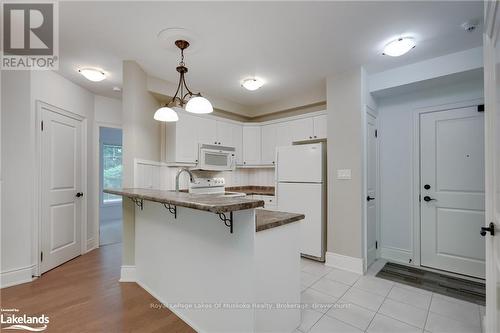 207 - 391 James Street W, Gravenhurst (Muskoka (S)), ON - Indoor Photo Showing Kitchen