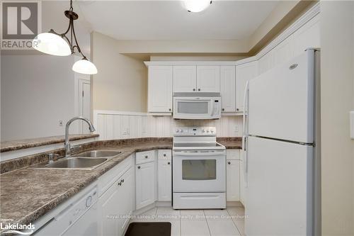 207 - 391 James Street W, Gravenhurst (Muskoka (S)), ON - Indoor Photo Showing Kitchen With Double Sink