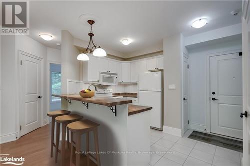 207 - 391 James Street W, Gravenhurst (Muskoka (S)), ON - Indoor Photo Showing Kitchen