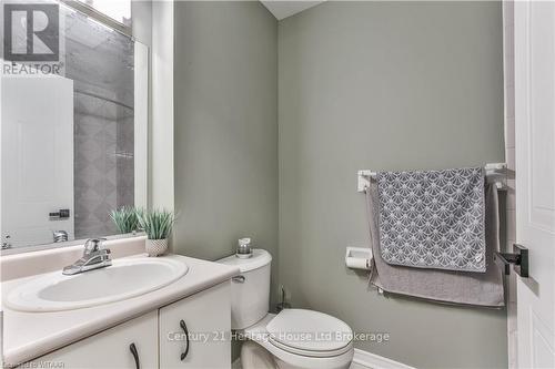 407 - 95 Baseline Road West, London, ON - Indoor Photo Showing Bathroom