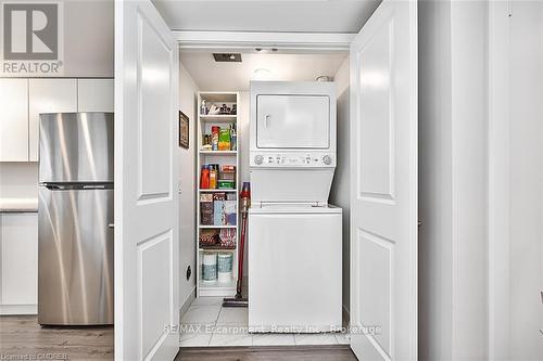 101 - 3058 Sixth Line, Oakville (1008 - Go Glenorchy), ON - Indoor Photo Showing Laundry Room