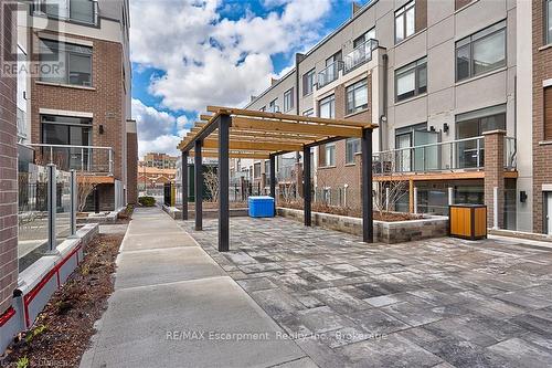 101 - 3058 Sixth Line, Oakville (1008 - Go Glenorchy), ON - Outdoor