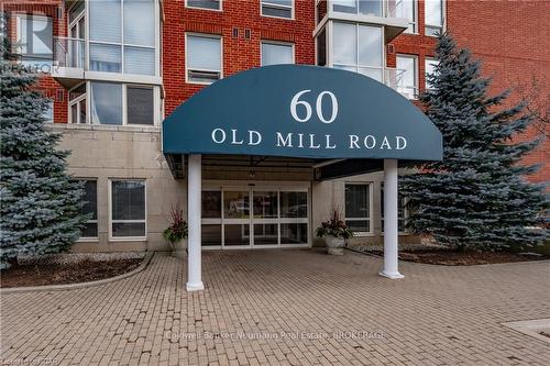 409 - 60 Old Mill Road, Oakville (1014 - Qe Queen Elizabeth), ON - Outdoor With Balcony