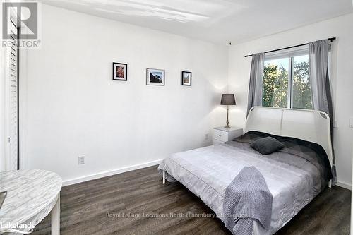 39 - 19 Dawson Drive, Collingwood, ON - Indoor Photo Showing Bedroom