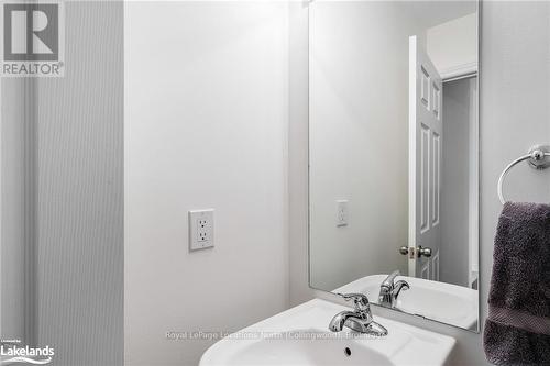 Pw - 22 Providence Way, Wasaga Beach, ON - Indoor Photo Showing Bathroom