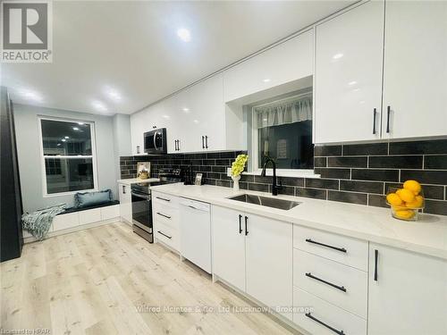 476 Hamilton Street, Huron-Kinloss (Lucknow), ON - Indoor Photo Showing Kitchen