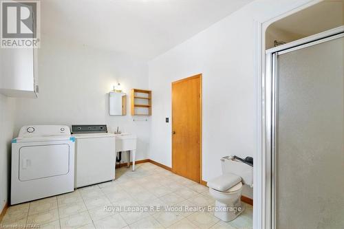 22 Main Street E, Norwich (Norwich Town), ON - Indoor Photo Showing Laundry Room