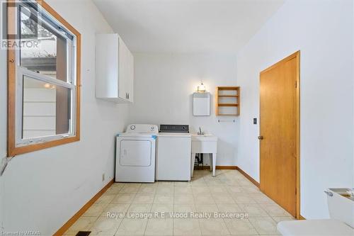 22 Main Street E, Norwich (Norwich Town), ON - Indoor Photo Showing Laundry Room