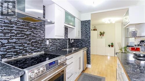 412 - 420 Mill Road, Toronto (Eringate-Centennial-West Deane), ON - Indoor Photo Showing Kitchen With Double Sink With Upgraded Kitchen