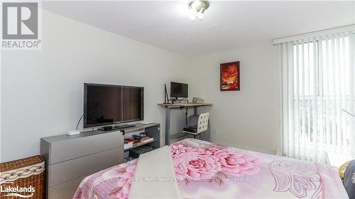 412 - 420 Mill Road, Toronto (Eringate-Centennial-West Deane), ON - Indoor Photo Showing Bedroom